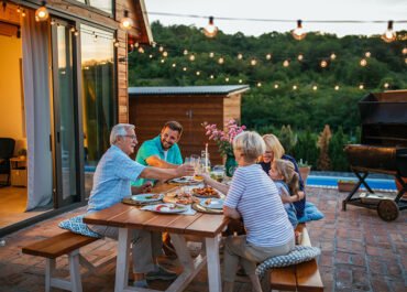 Mehrgenerationenhaus: Haustypen, Vorteile, Nachteile