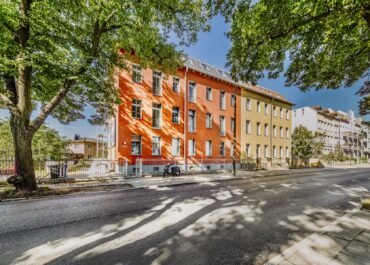 Neubau eines Dreifamilienhauses in Berlin-Französisch-Buchholz